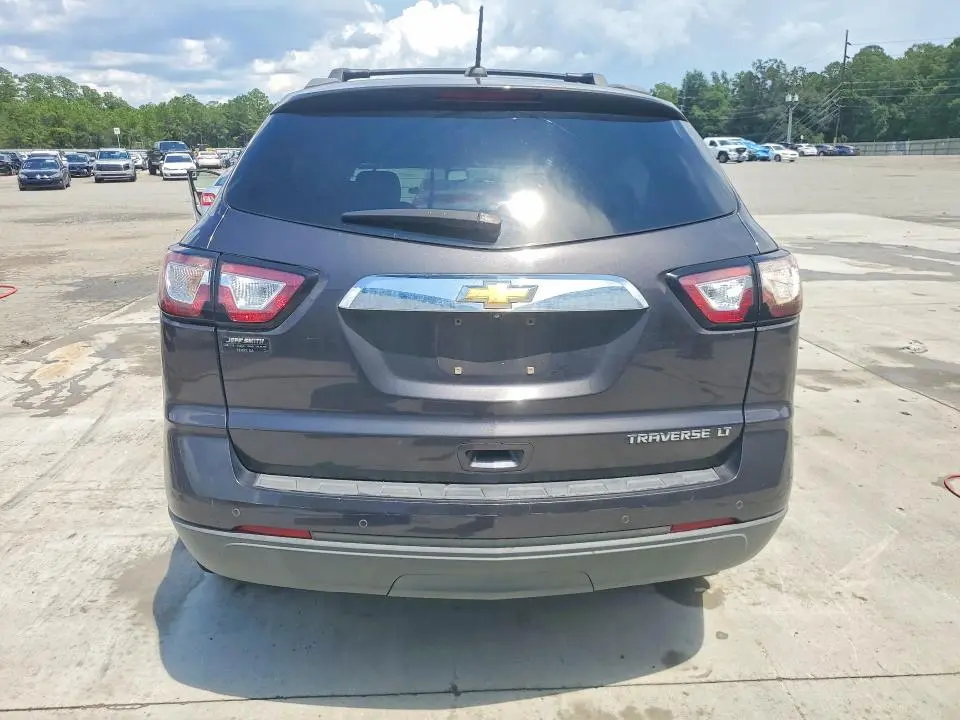 2016 CHEVROLET TRAVERSE LT  