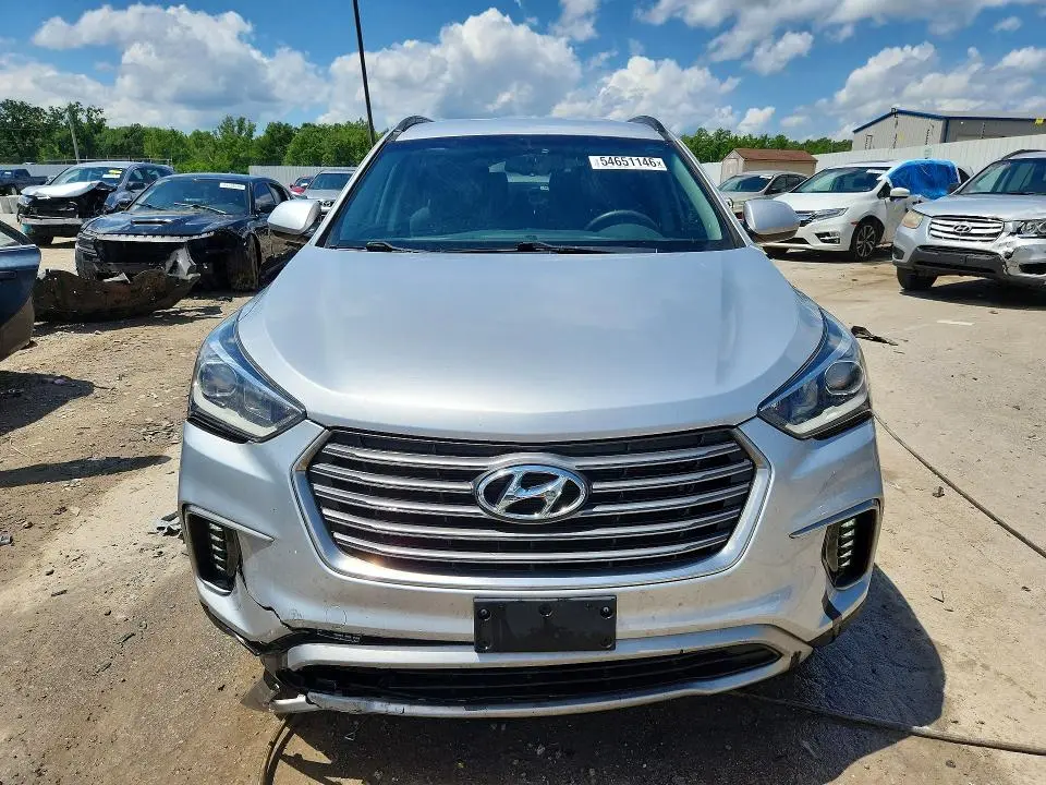 2017 HYUNDAI SANTA FE SE  