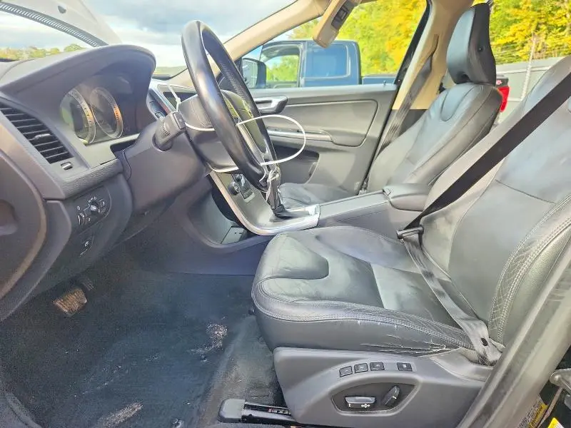 2013 VOLVO XC60 T6  