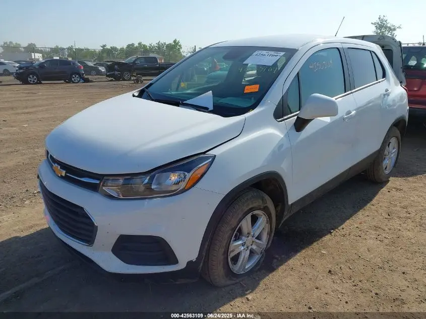 2022 CHEVROLET TRAX AWD LS
