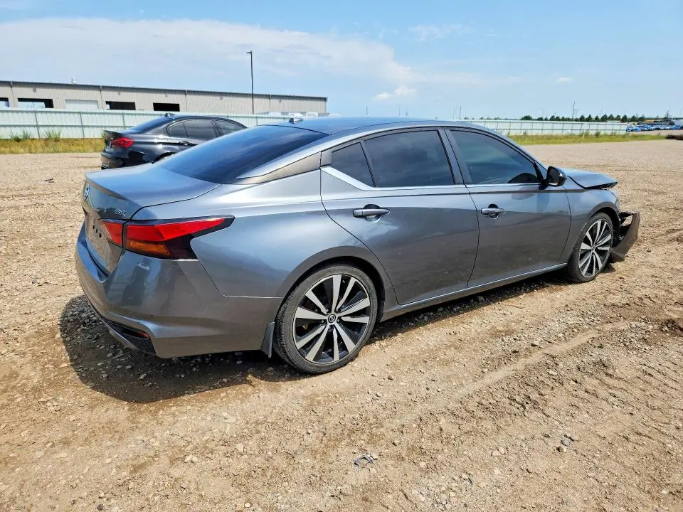 2019 NISSAN ALTIMA SR  