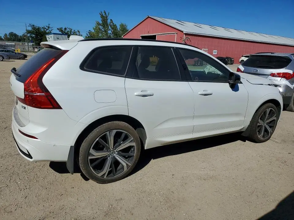 2025 VOLVO XC60 ULTRA  