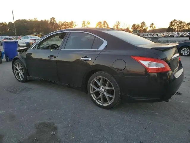 2010 NISSAN MAXIMA S  