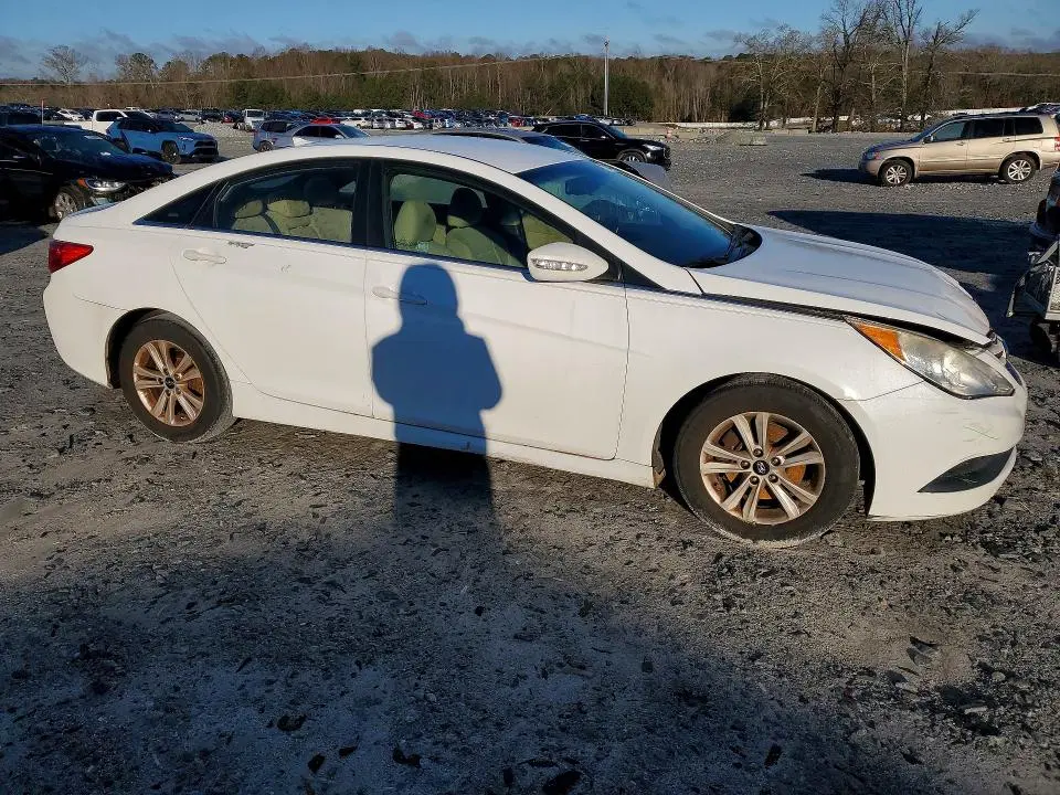 2014 HYUNDAI SONATA GLS  