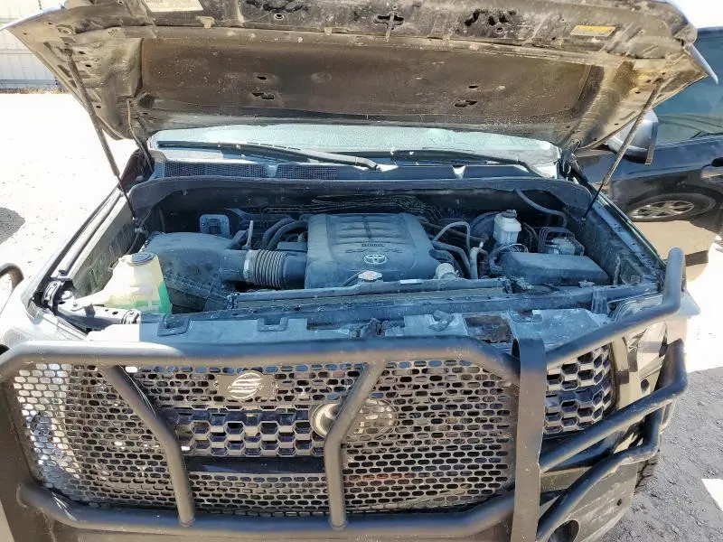 2021 TOYOTA TUNDRA CREWMAX SR5  