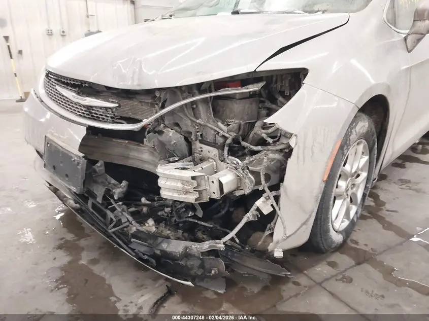 2020 CHRYSLER VOYAGER LXI