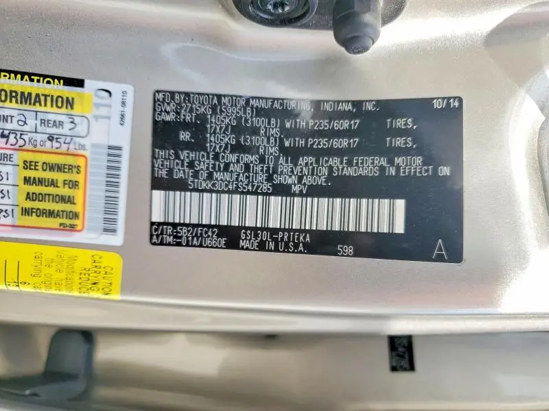 2015 TOYOTA SIENNA LE  