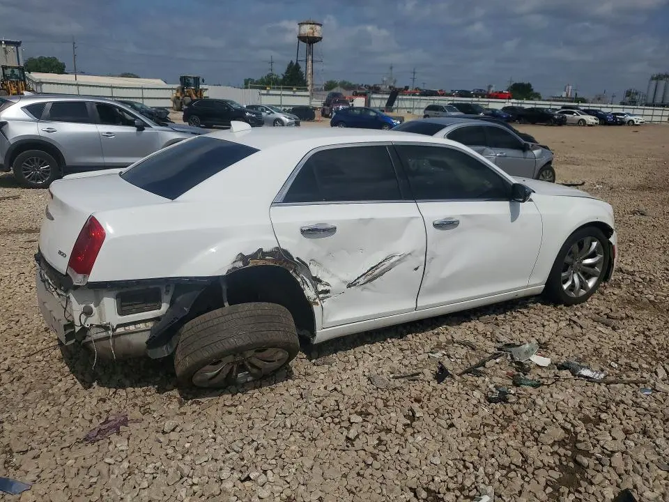 2018 CHRYSLER 300 LIMITED  