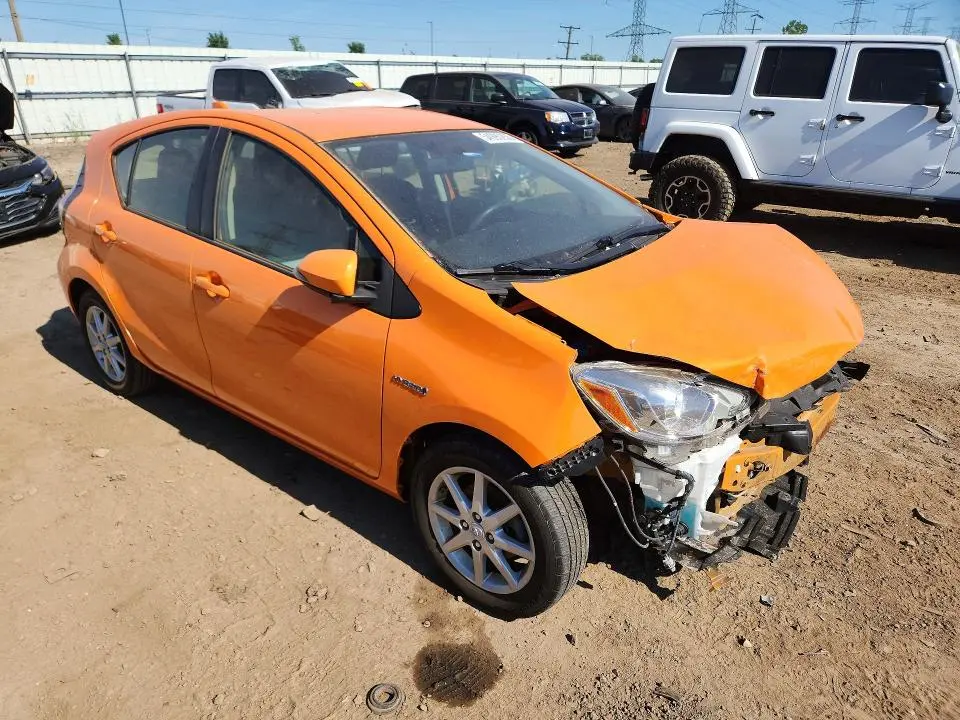 2015 TOYOTA PRIUS C THREE  