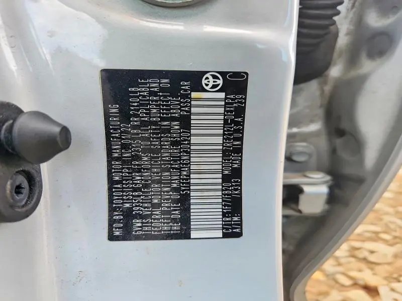 2022 TOYOTA COROLLA LE  