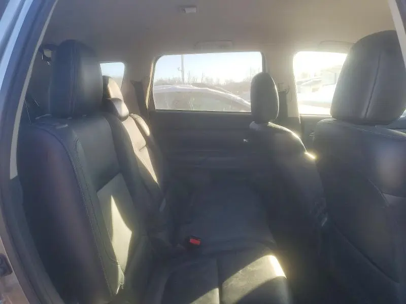 2019 MITSUBISHI OUTLANDER SE  