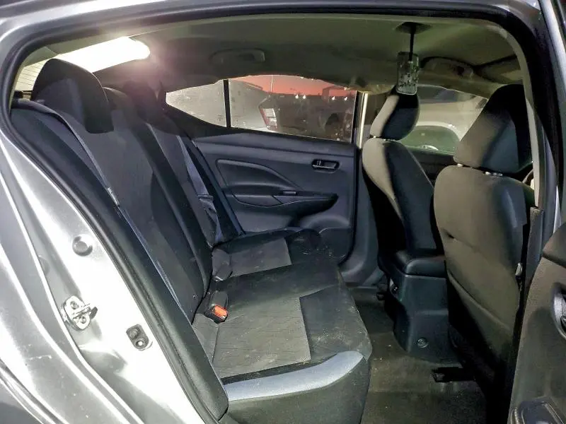 2023 NISSAN VERSA SV  