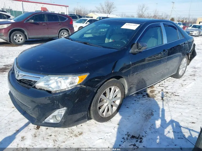 2013 TOYOTA CAMRY XLE V6