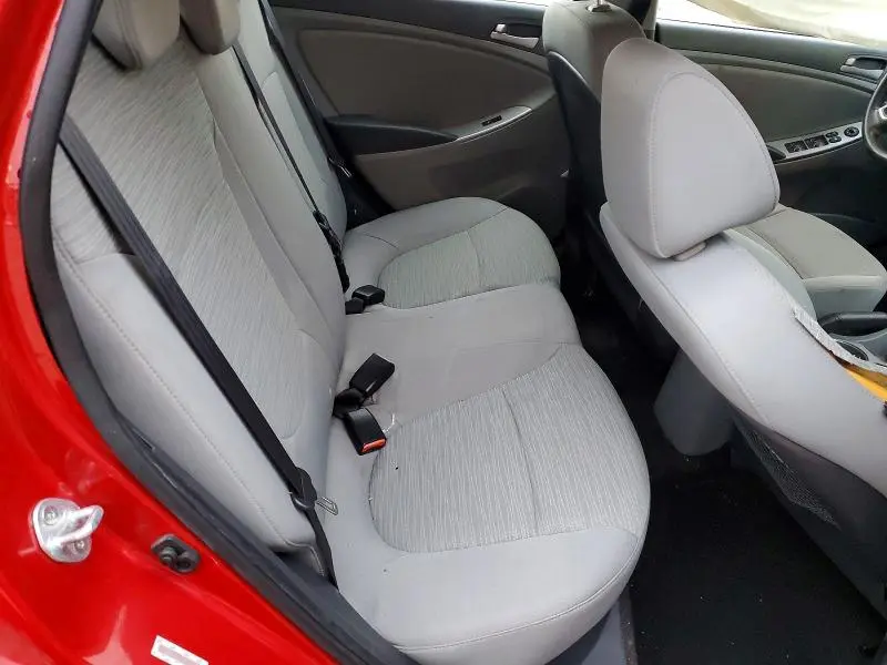 2015 HYUNDAI ACCENT GS  