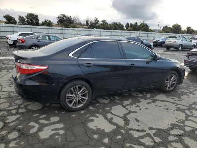 2015 TOYOTA CAMRY LE  