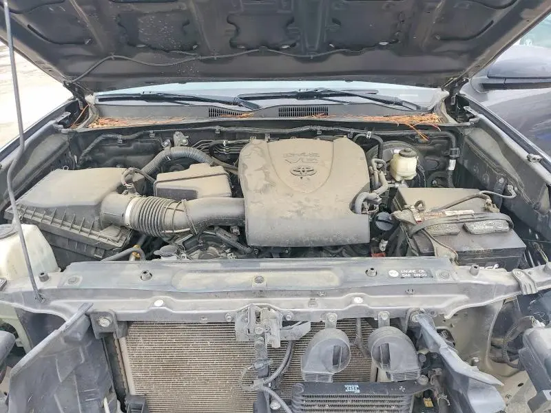 2017 TOYOTA TACOMA SR5 V6  