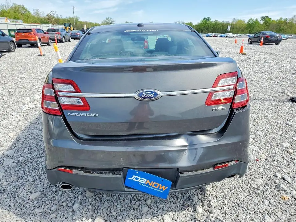 2015 FORD TAURUS SEL  