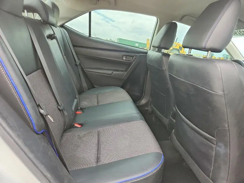 2019 TOYOTA COROLLA SE  