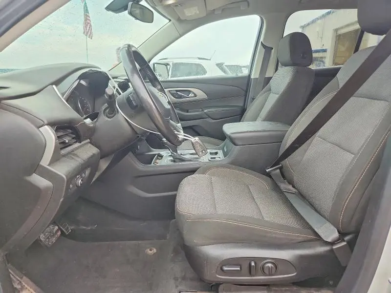 2020 CHEVROLET TRAVERSE LT  