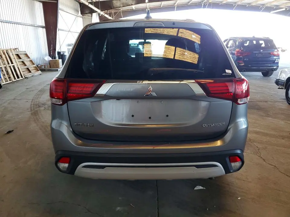 2019 MITSUBISHI OUTLANDER SE  