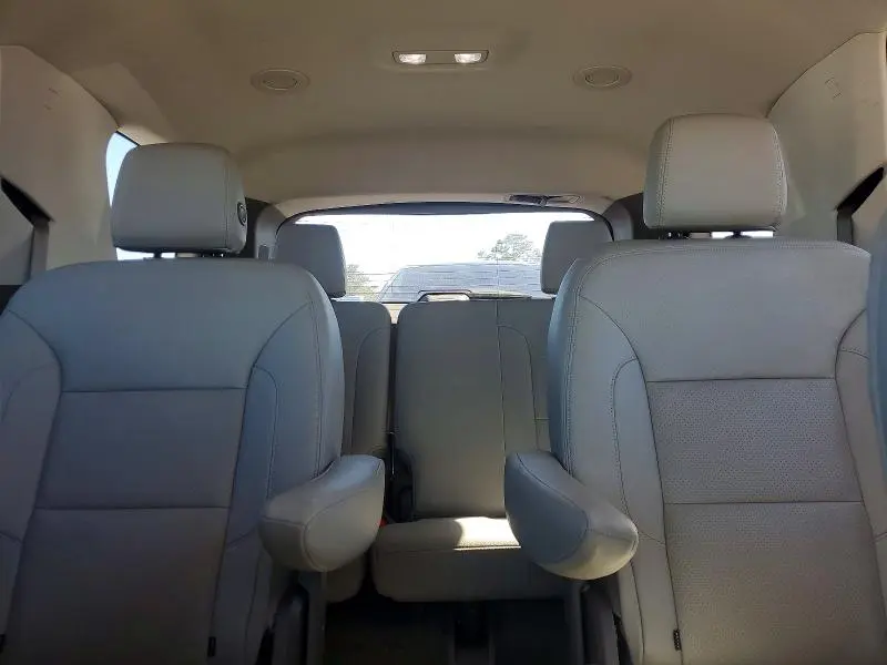 2018 CHEVROLET TRAVERSE LT  