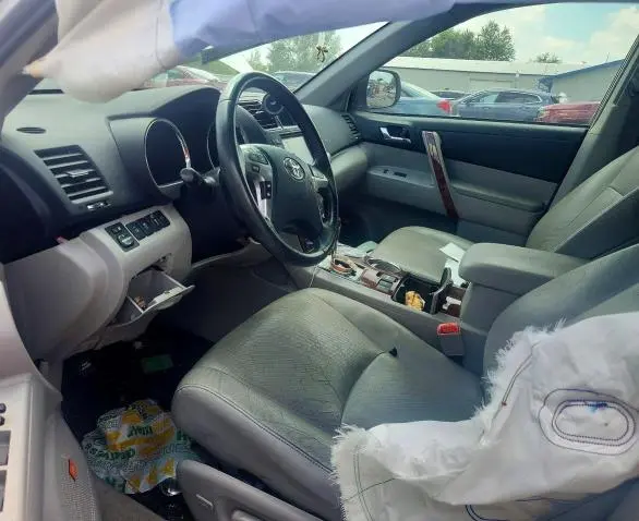2011 TOYOTA HIGHLANDER LIMITED  