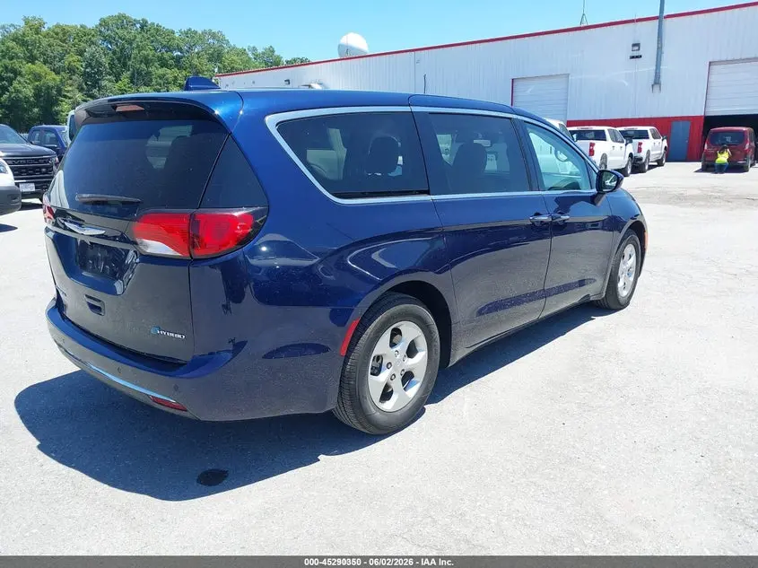 2018 CHRYSLER PACIFICA HYBRID TOURING PLUS