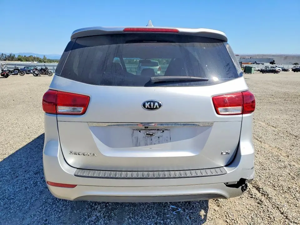 2016 KIA SEDONA LX  