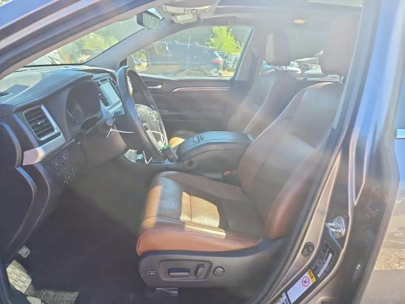 2018 TOYOTA HIGHLANDER LIMITED PLATINUM  