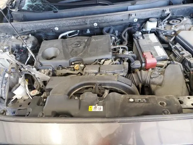 2021 TOYOTA RAV4 XLE  