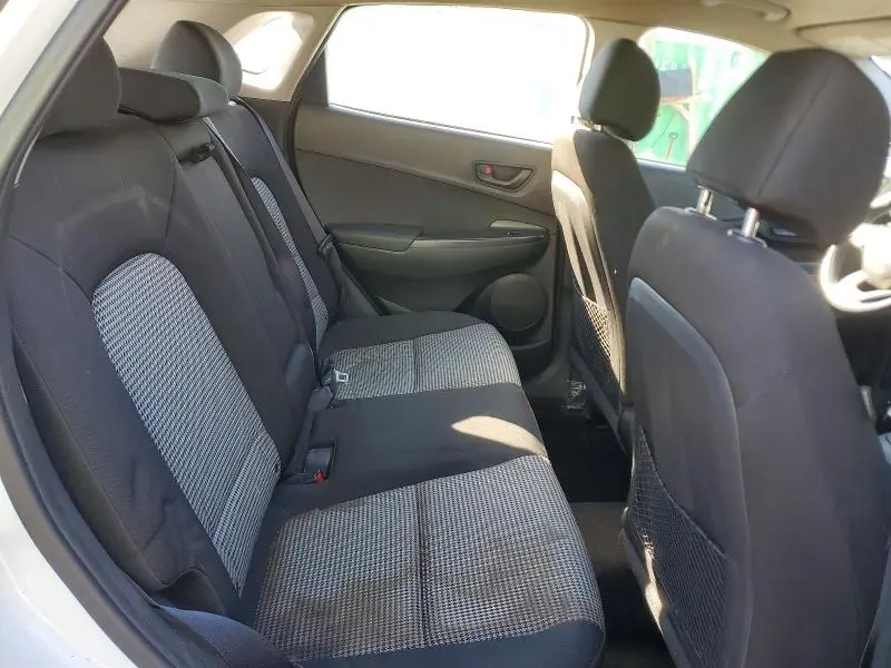2018 HYUNDAI KONA SE  