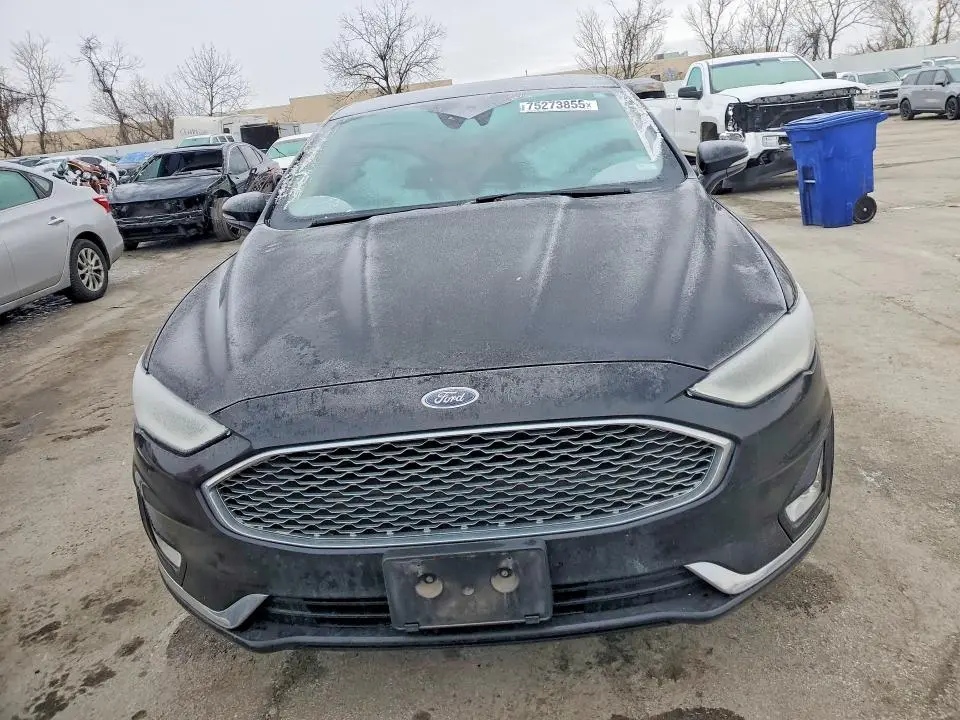 2019 FORD FUSION TITANIUM  