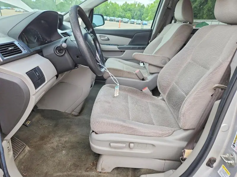 2011 HONDA ODYSSEY LX  