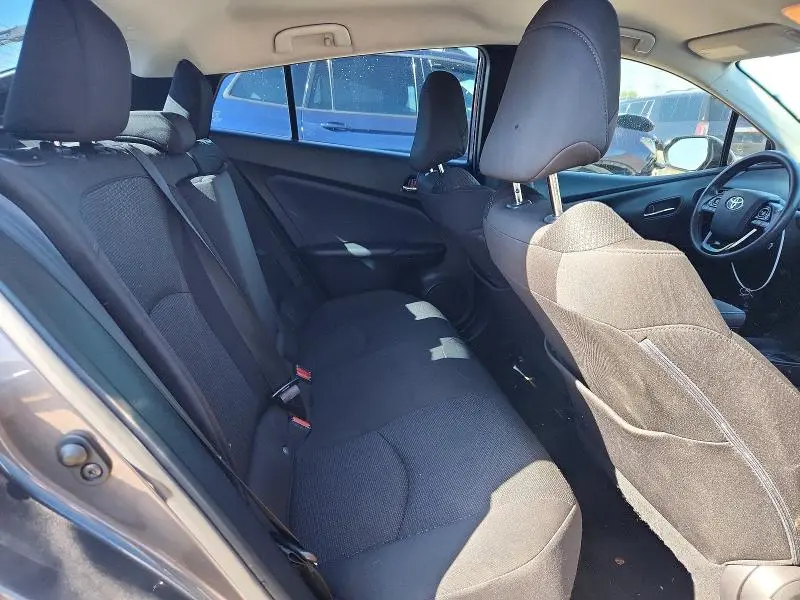 2019 TOYOTA PRIUS LE  