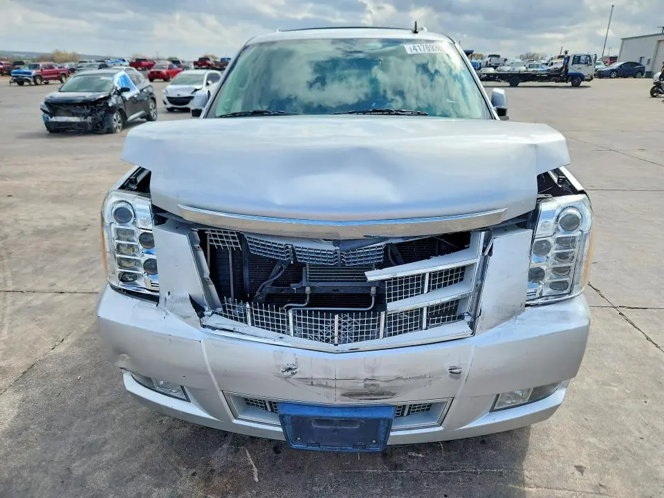 2013 CADILLAC ESCALADE PLATINUM  