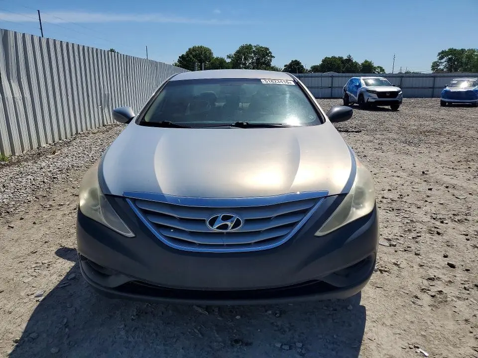 2011 HYUNDAI SONATA GLS  