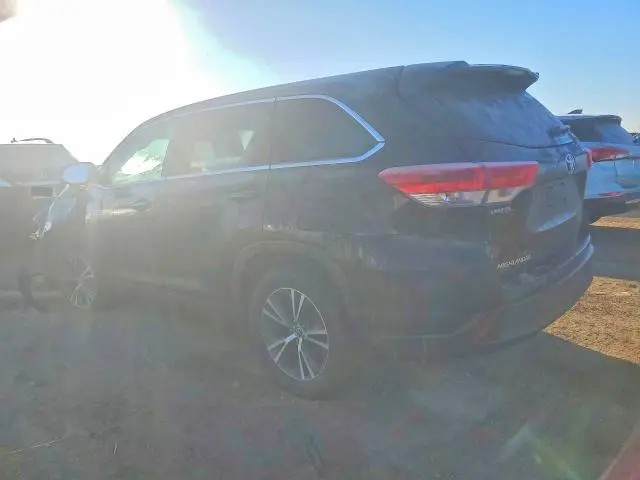 2019 TOYOTA HIGHLANDER LE  