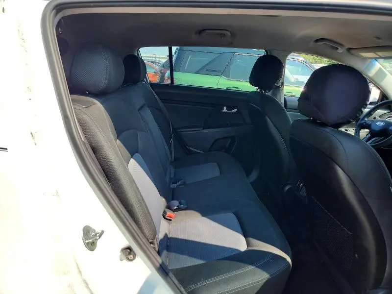 2016 KIA SPORTAGE LX  