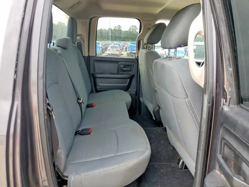 2014 RAM 1500 ST  