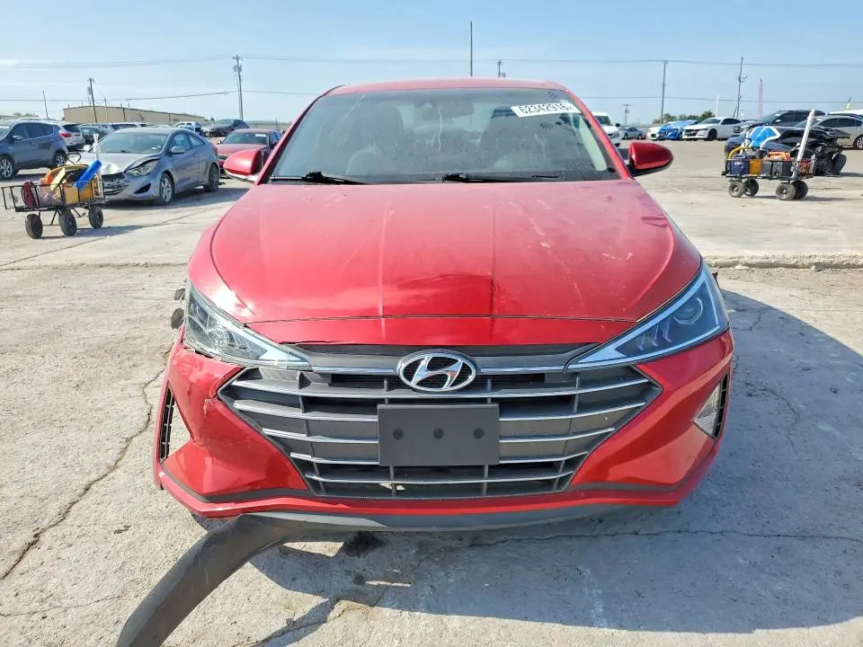 2020 HYUNDAI ELANTRA SEL  