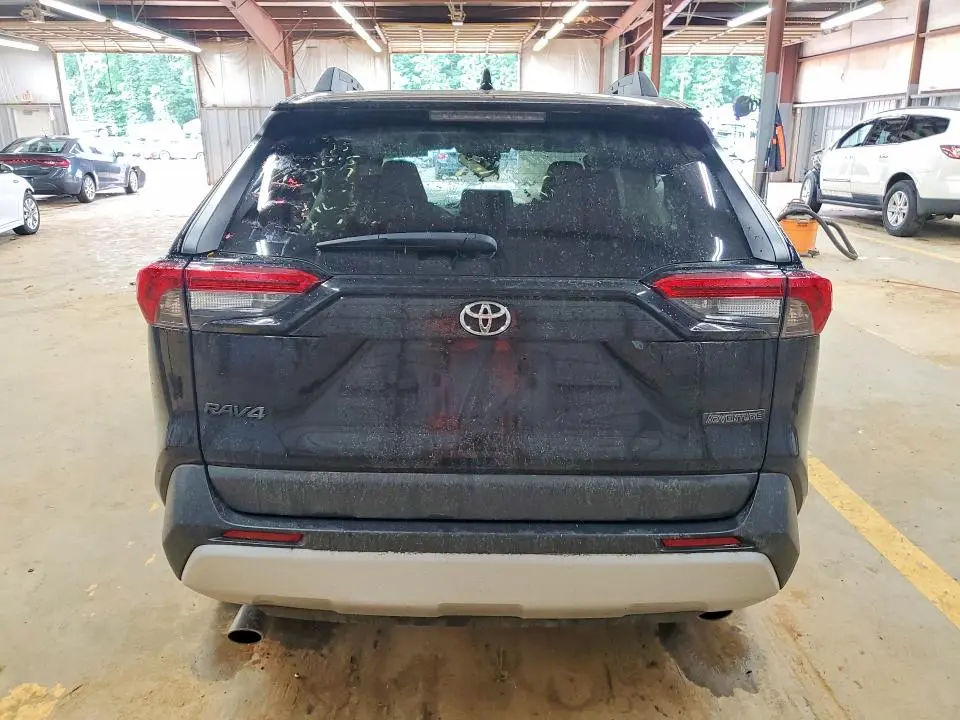 2024 TOYOTA RAV4 ADVENTURE  