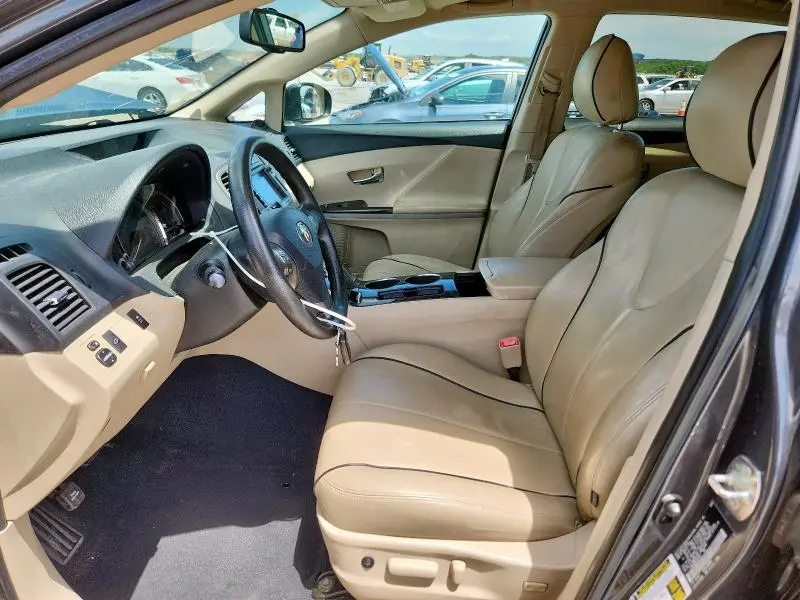 2010 TOYOTA VENZA AWD V6  