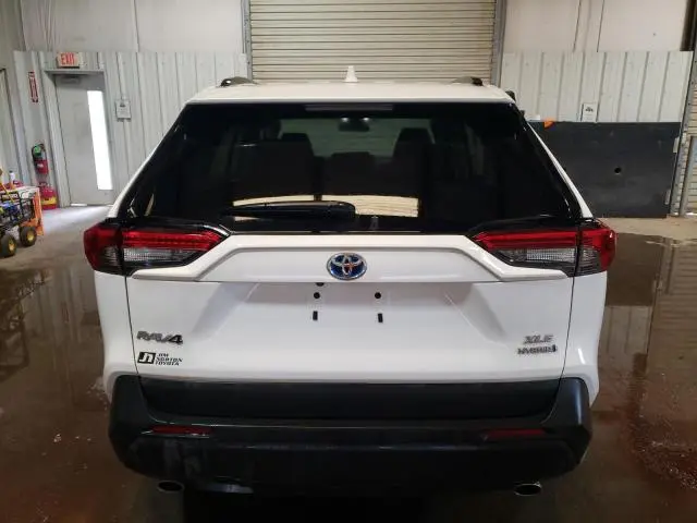 2024 TOYOTA RAV4 XLE  