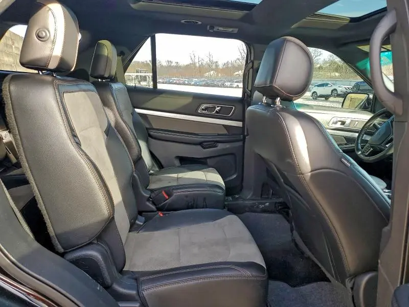 2017 FORD EXPLORER XLT  