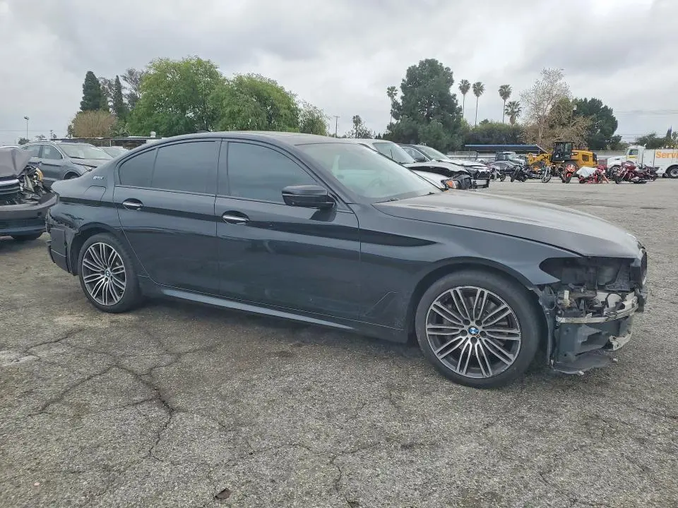 2018 BMW 530XE   