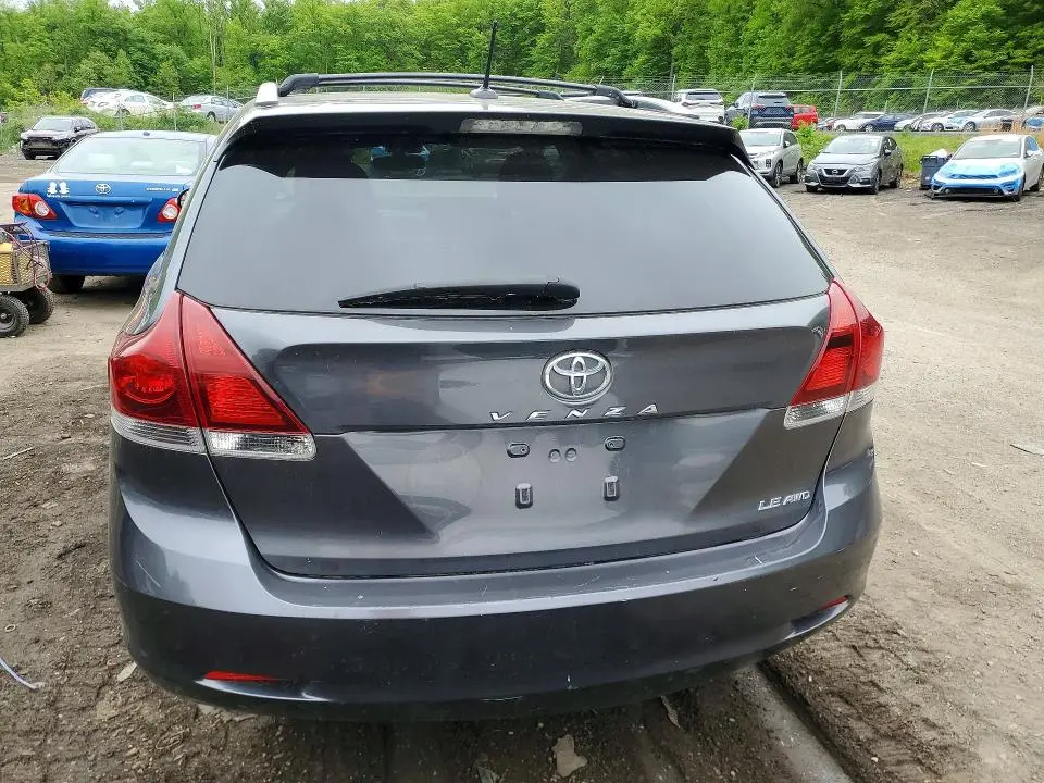 2013 TOYOTA VENZA LE  