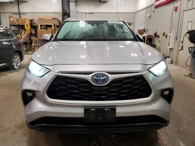 2021 TOYOTA HIGHLANDER HYBRID XLE  
