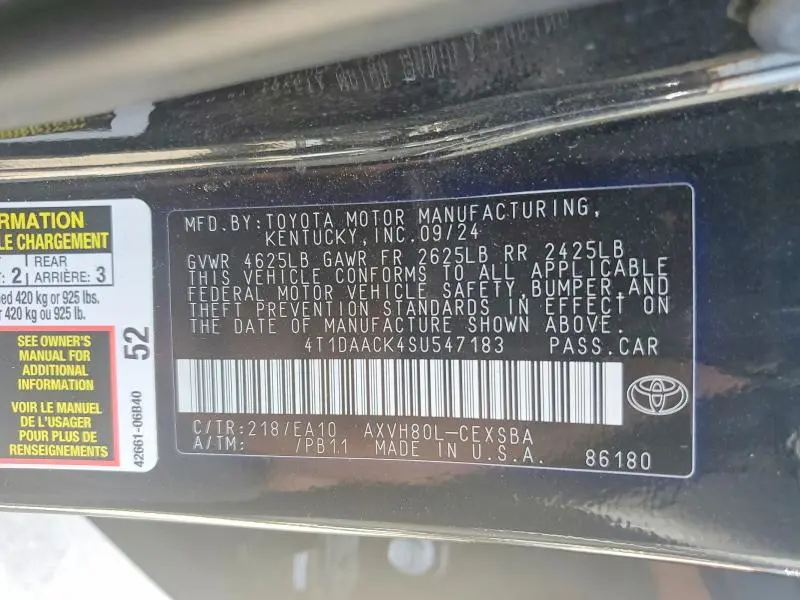 2025 TOYOTA CAMRY SE  