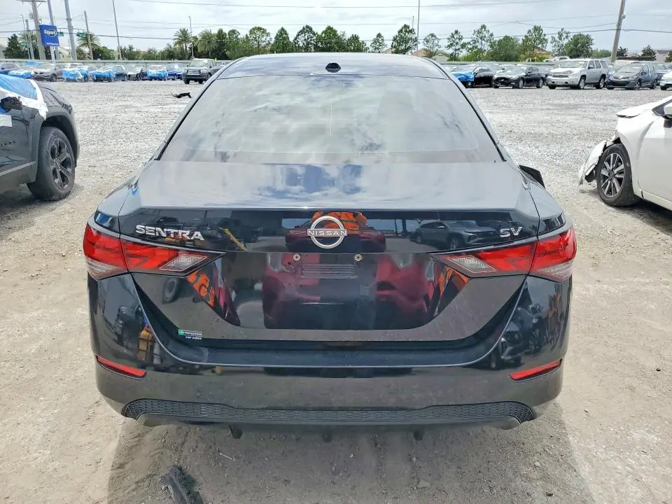 2024 NISSAN SENTRA SV  