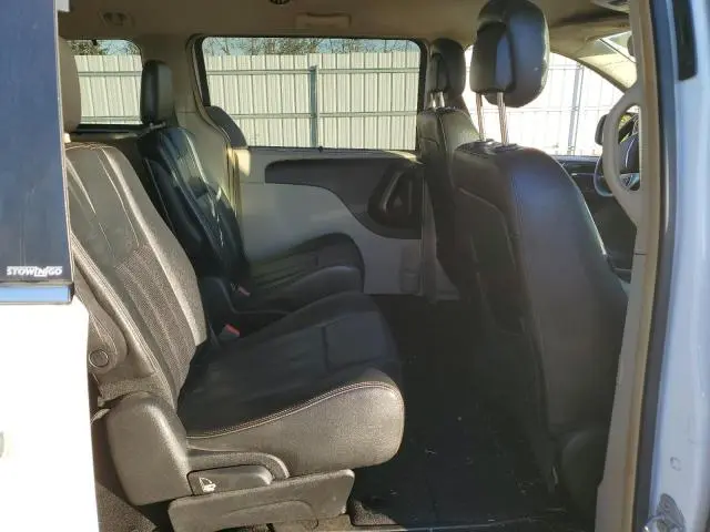 2014 CHRYSLER TOWN & COUNTRY TOURING L  